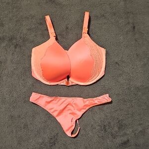 ictoria's Secret Very Sexy Coral Lace Push Up Bra and Panty Set 32DD